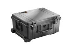 Pelicase valise 1610 noire+ mousse à roulettes