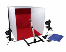 24" x 24" / 60cm x 60cm Kit pour Photos sans Ombres, Photobox, Cube Lumière: 1 Mini Tente Studio, 2 Lampes, 4 Fonds (Rouge, Blanc, Bleu Noir), 1 Trépi