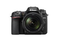 NIKON D7500 + AF-S DX 18-140 mm VR reflex numérique