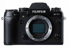 Fujifilm - X-T1 Appareil Photo Hybride - Ecran LCD 3" (7,62 cm) - 16,3 Mpix - Boîtier Nu - Noir