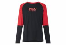 T shirt manches longues oakley switchback trail noir rouge